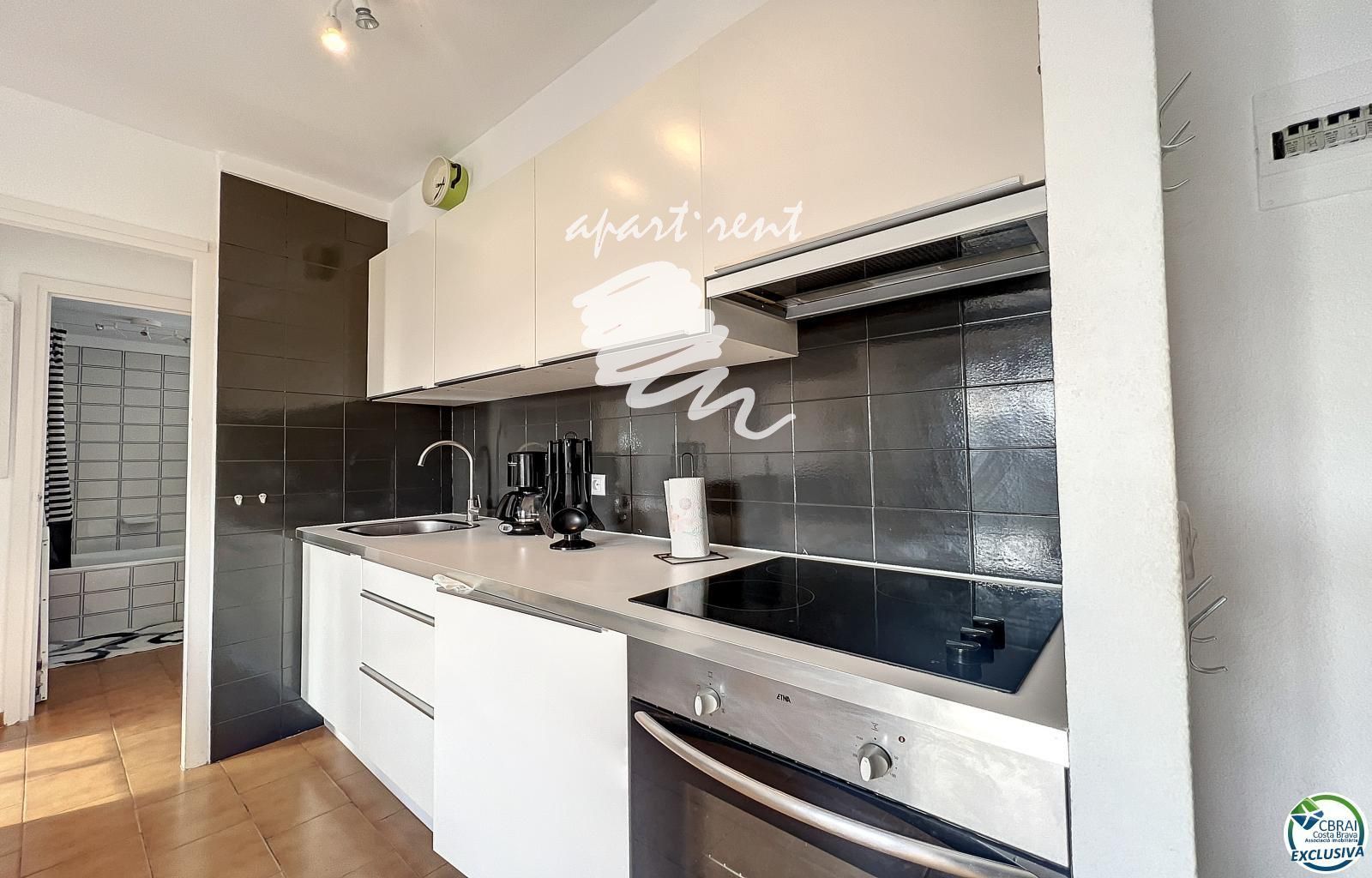 Kitchen of Flat for sale in Empuriabrava  with Air Conditioner, Terrace and Balcony