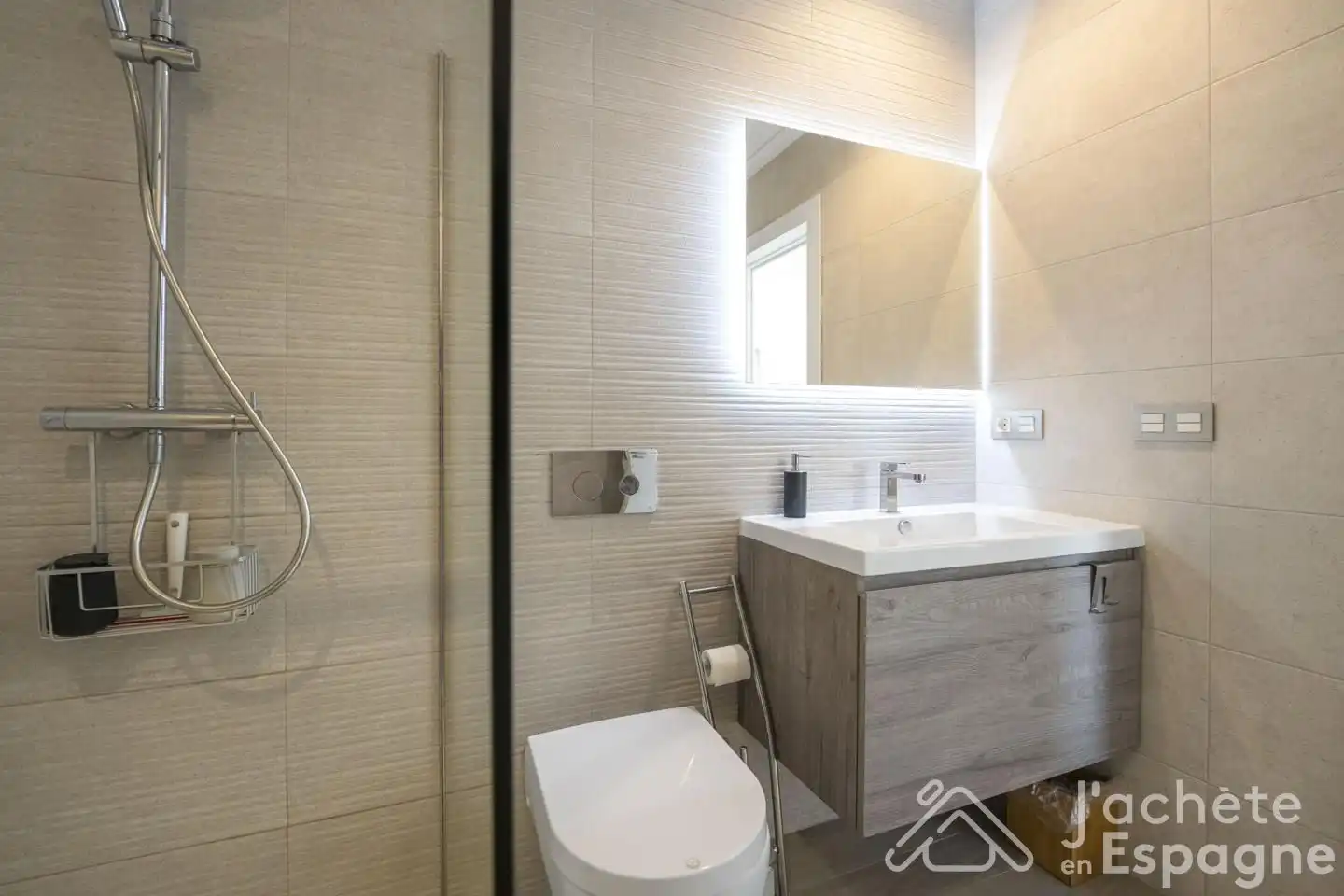 Haus mit Pool zum Verkauf in calle d'Equador, imagen 46