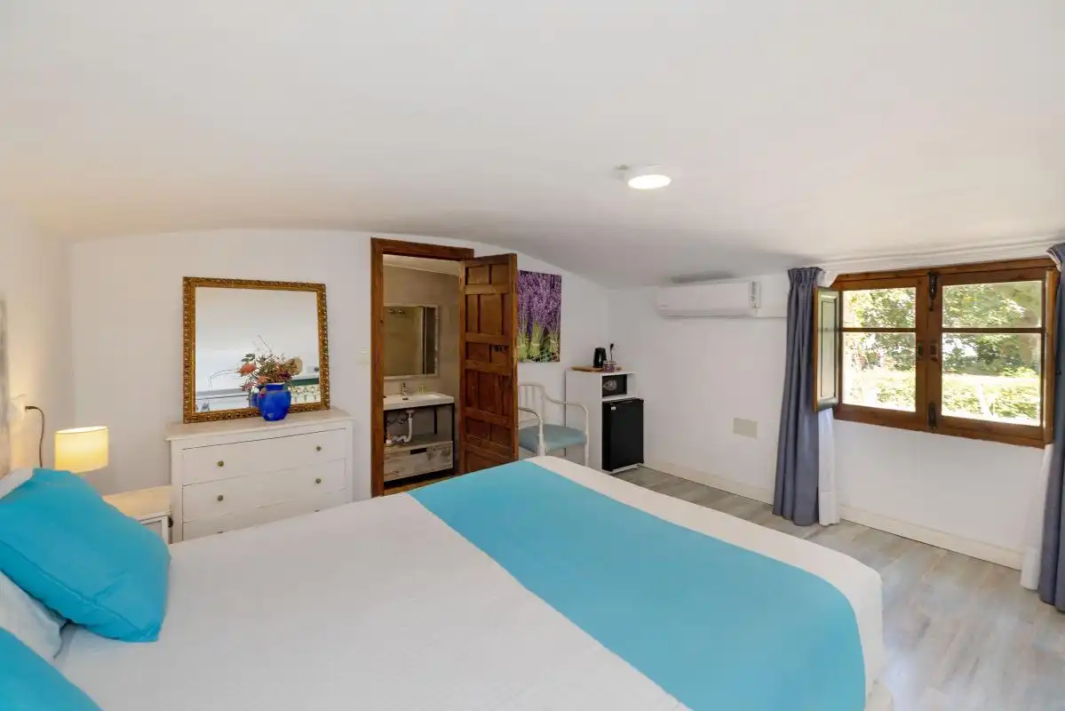 Habitación de Casa o chalet en venta en Torremolinos con Aire acondicionado, Calefacción y Jardín privado