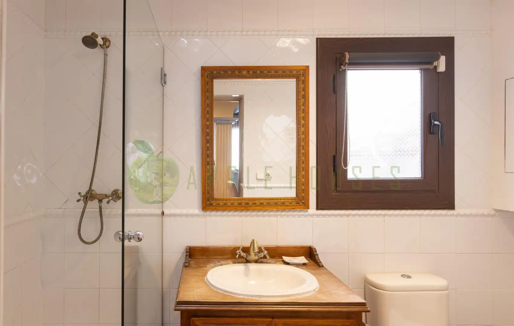 Bathroom of Houses for sale in Sitges  with Air Conditioner, Heating and Terrace