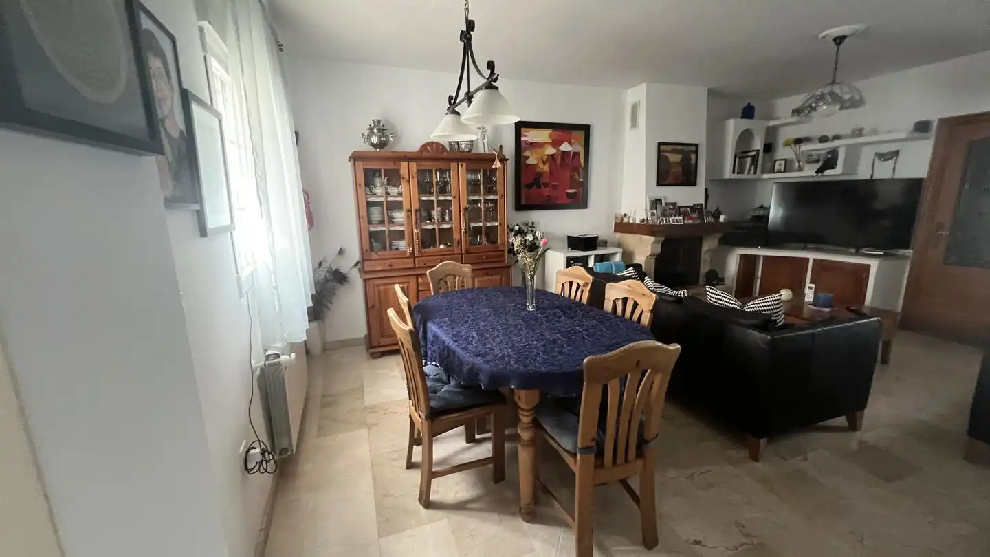 Menjador de Casa o xalet en venda en Montequinto amb Jardí privat, Terrassa i Piscina comunitària