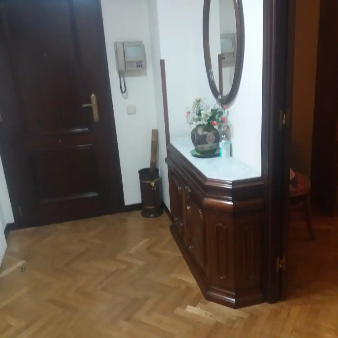 Pis en venda en Gijón  amb Calefacció, Parquet i Traster