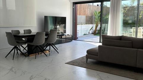 Foto 3 de Casa o xalet de lloguer a Las Lomas de Río Verde, Málaga