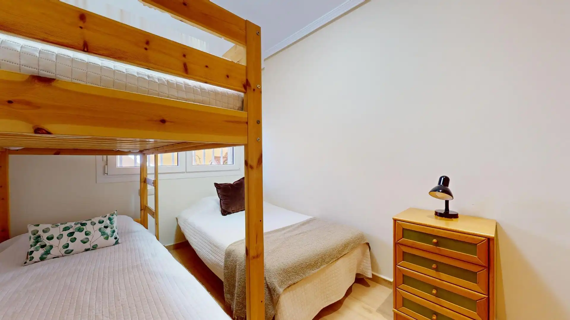 Habitación de Casa o chalet en venta en San Pedro del Pinatar con Aire acondicionado, Terraza y Amueblado