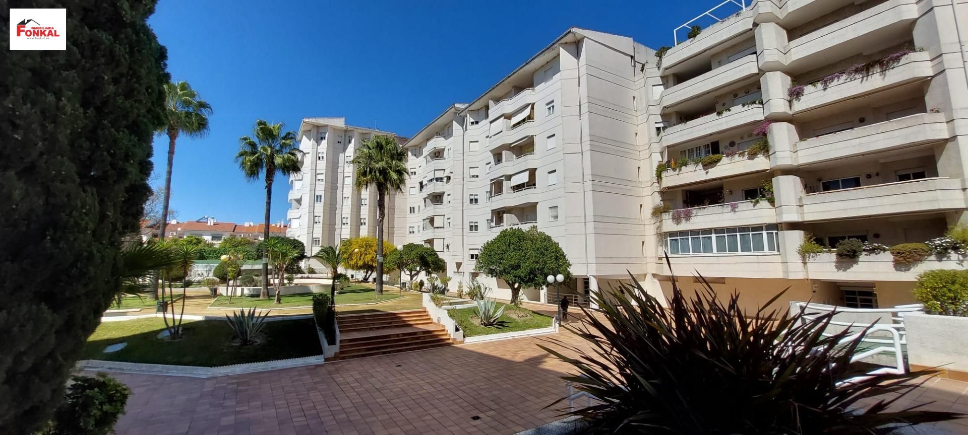Exterior view of Flat for sale in Jerez de la Frontera  with Air Conditioner, Terrace and Community pool
