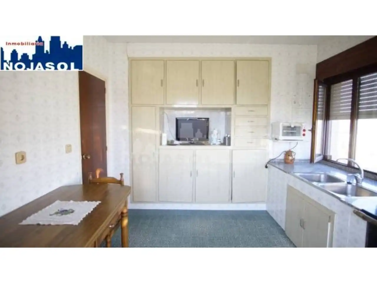 House with garden for sale in Calle Arnuero, imagen 14