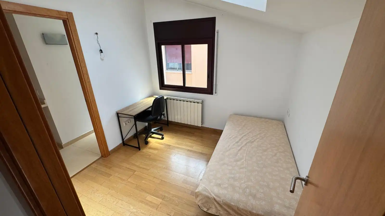 Dúplex de alquiler en Carrer Joaquim Botet i Sisó, 28, Montilivi