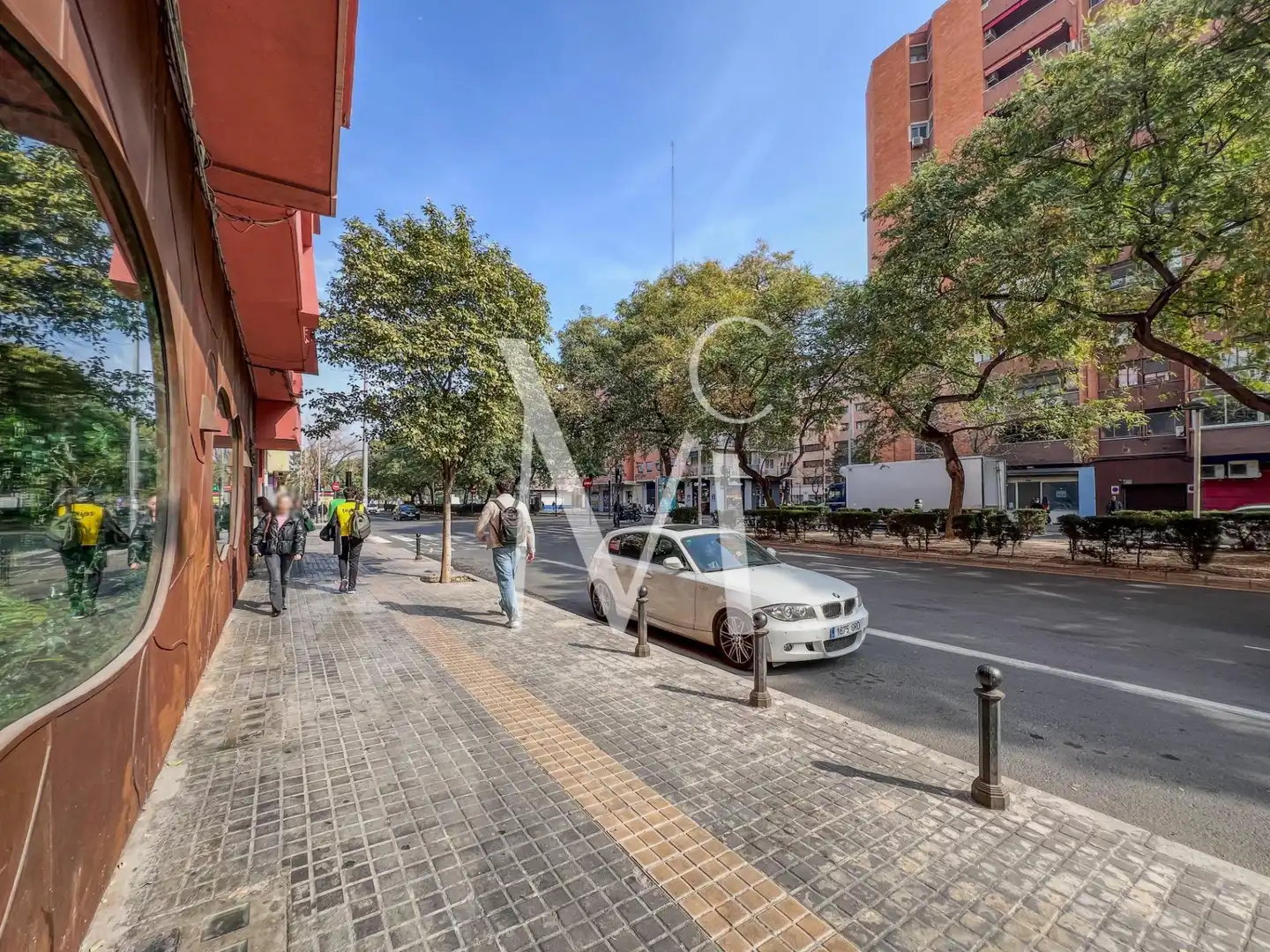 Außenansicht von Geschaftsraum zur ubertragung in Valencia