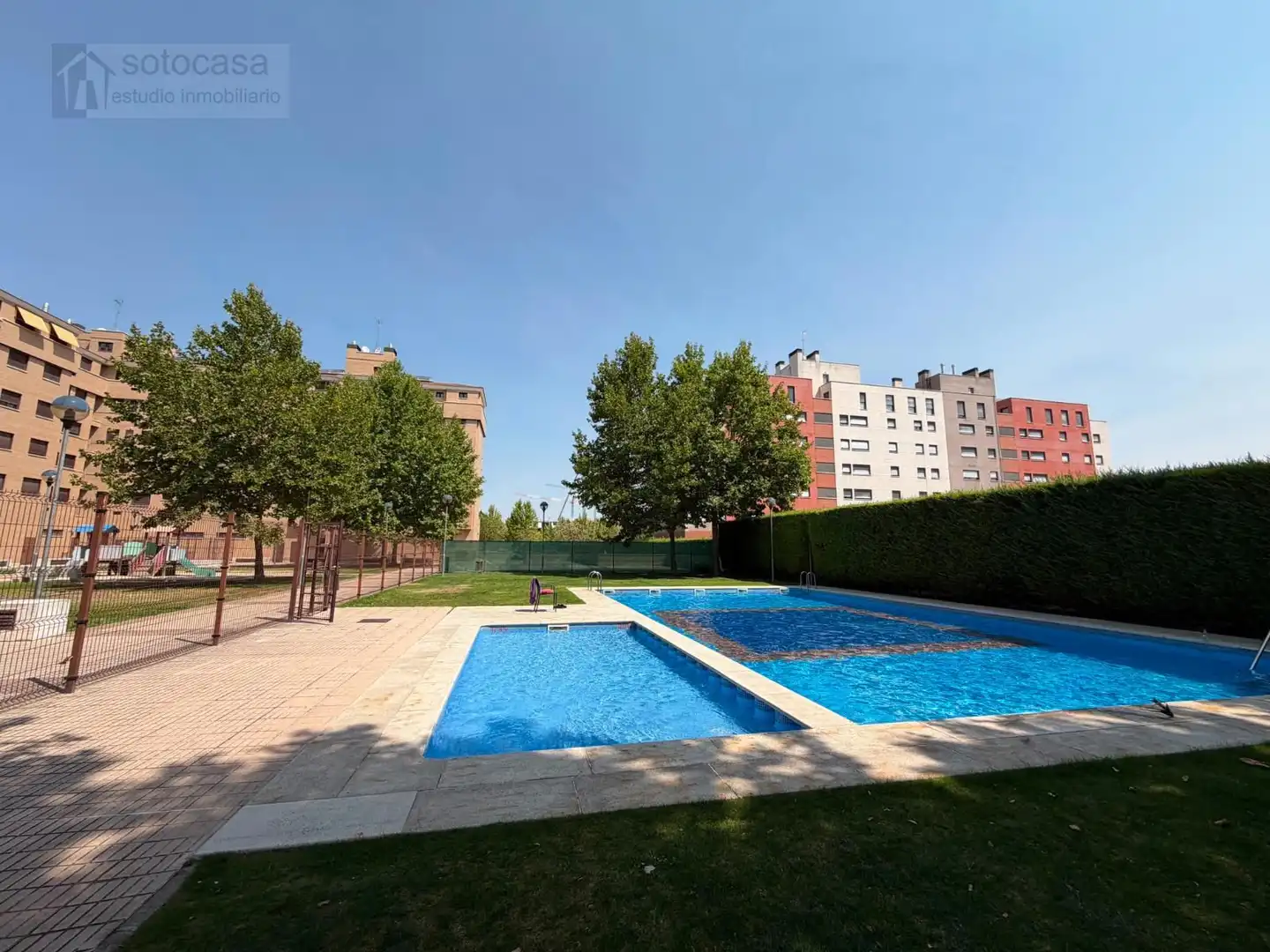 Piscina de Pis en venda en Valladolid amb Calefacció, Traster i Piscina