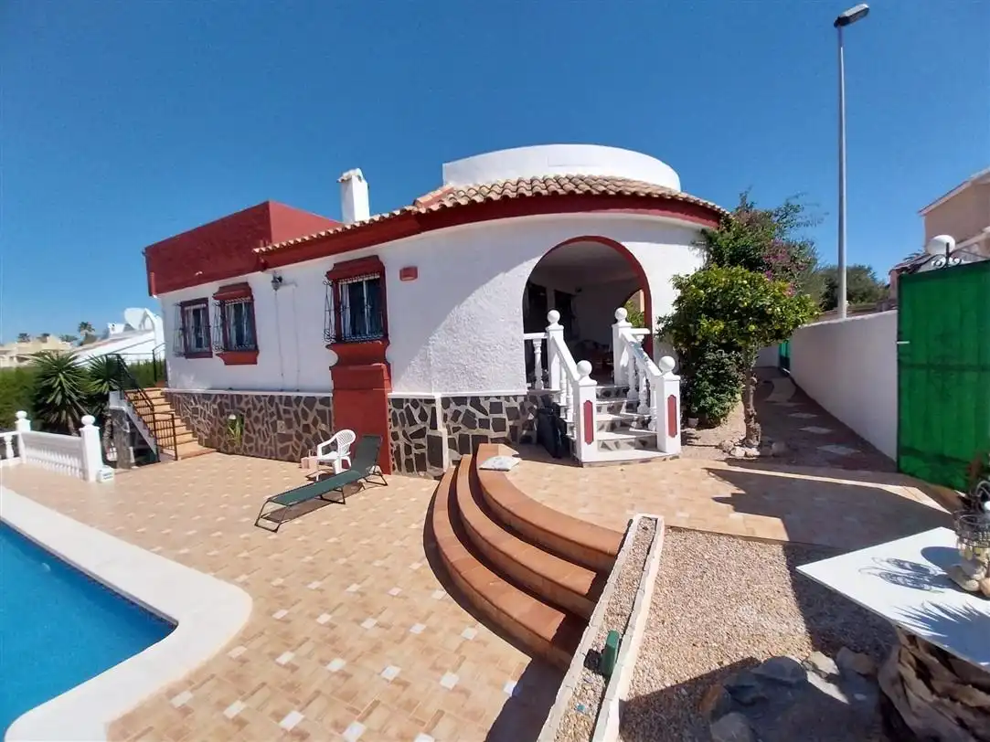 Villa con piscina in vendita a Callizo San Sebastián 31, imagen 2