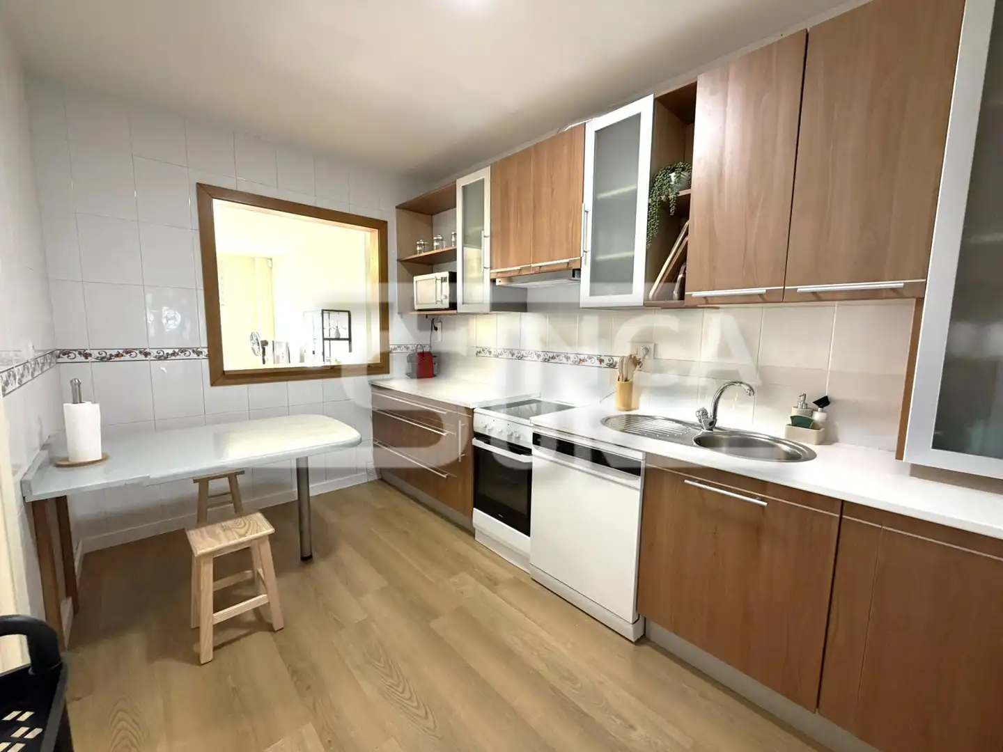 Cocina de Apartamento en venta en Roquetas de Mar con Amueblado, Horno y Lavadora