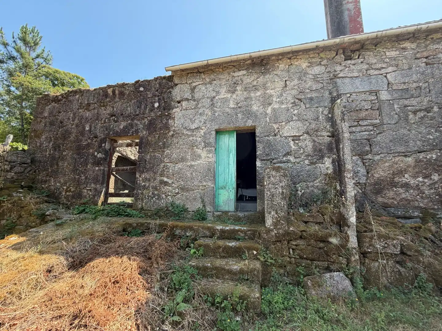Vista exterior de Casa o xalet en venda en Salvaterra de Miño amb Jardí privat i Parquet