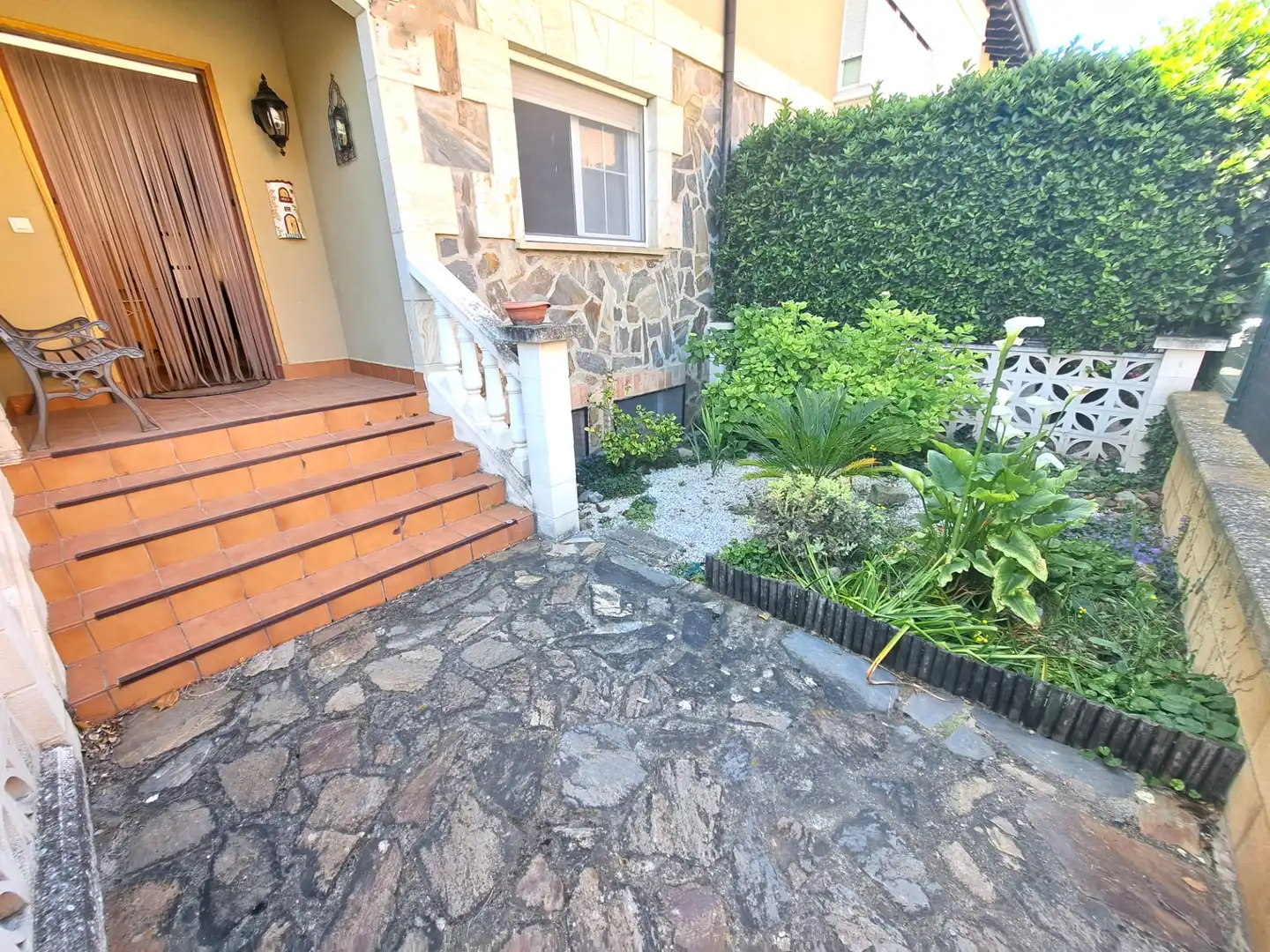 Garten von Einfamilien-Reihenhaus zum Verkauf in Zarratón mit Heizung, Terrasse und Möbliert