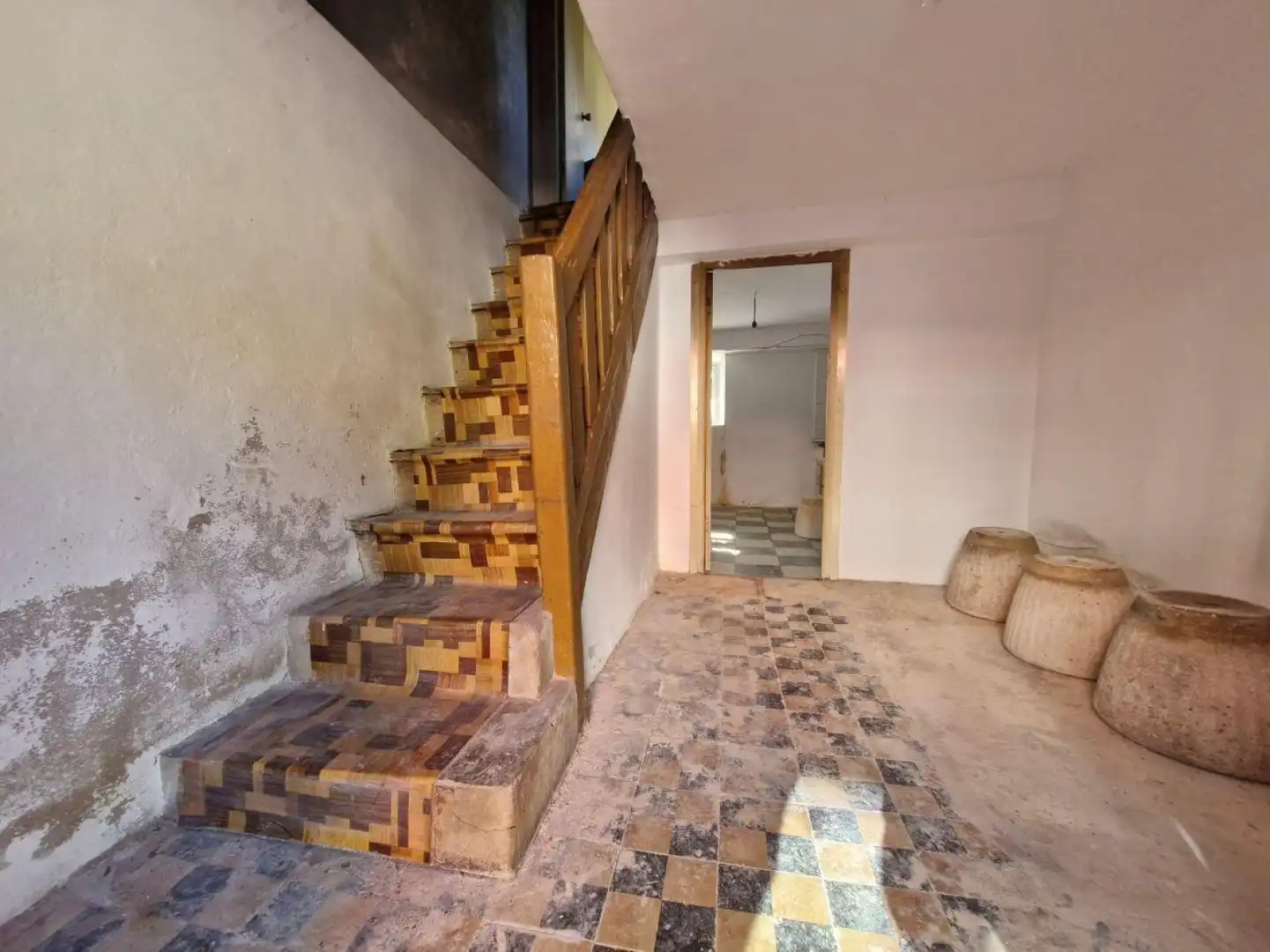 Einfamilien-Reihenhaus zum Verkauf in Arenas de Iguña mit Privatgarten und Balkon