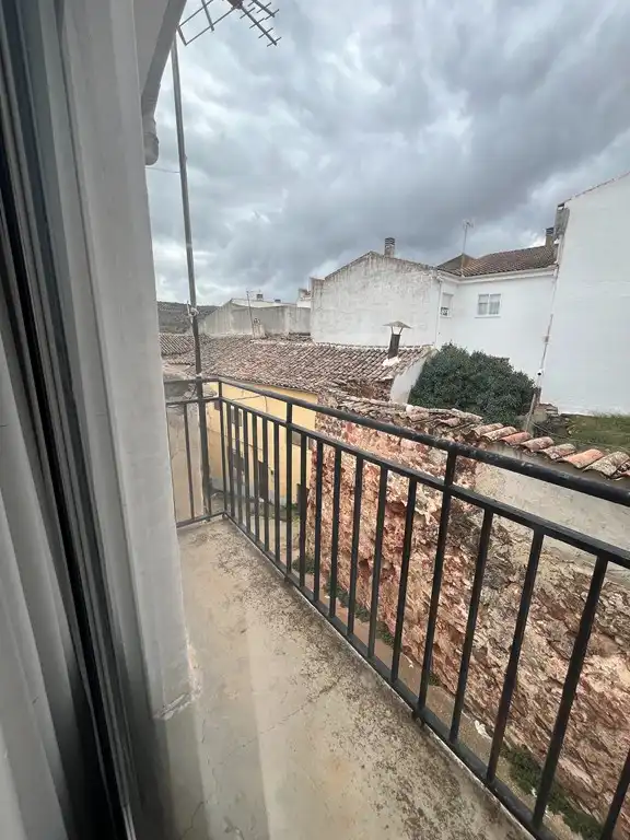 Vista exterior de Casa o chalet en venta en Alcaraz con Balcón