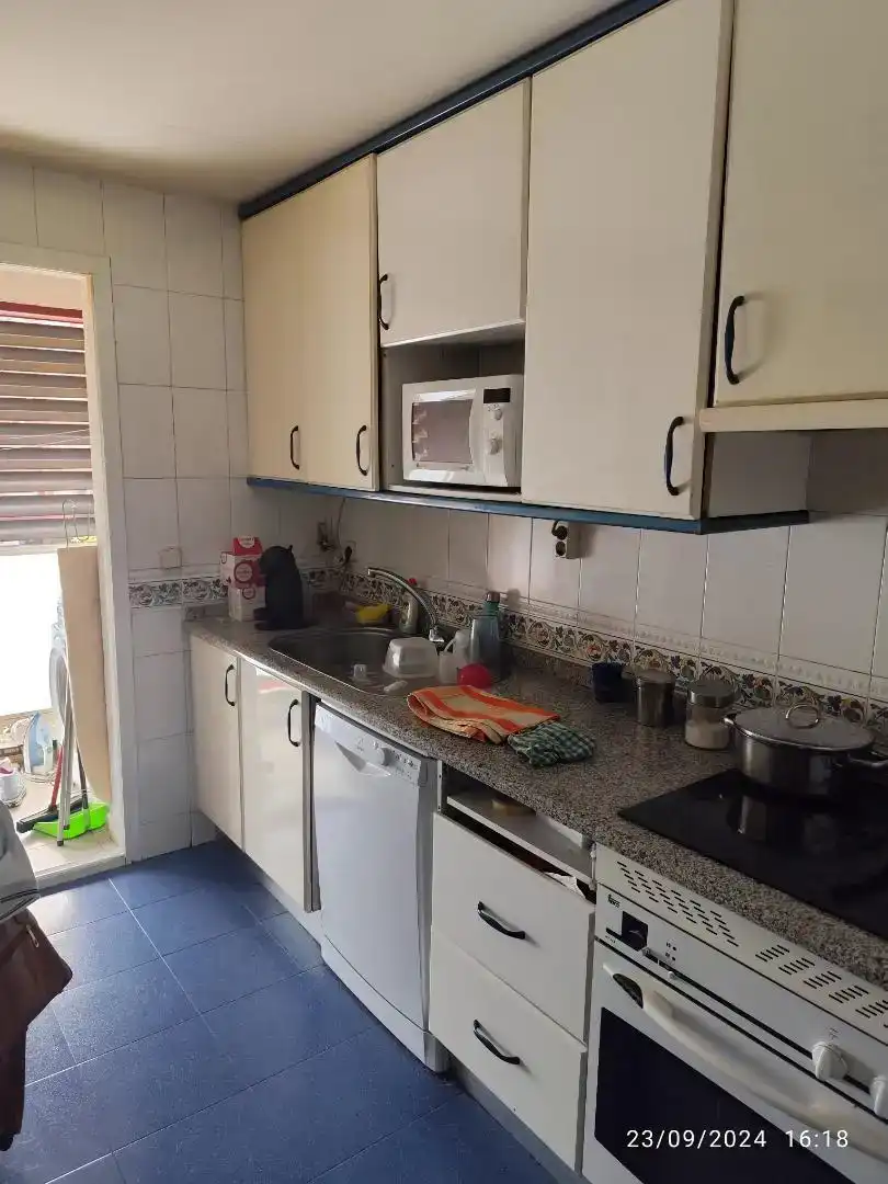 Kitchen of Flat for rent in  Madrid Capital
