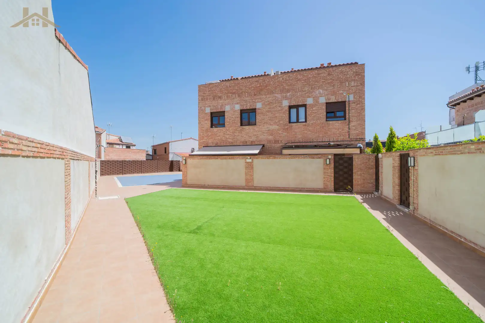Jardín de Dúplex en venta en Navalcarnero con Calefacción, Terraza y Amueblado