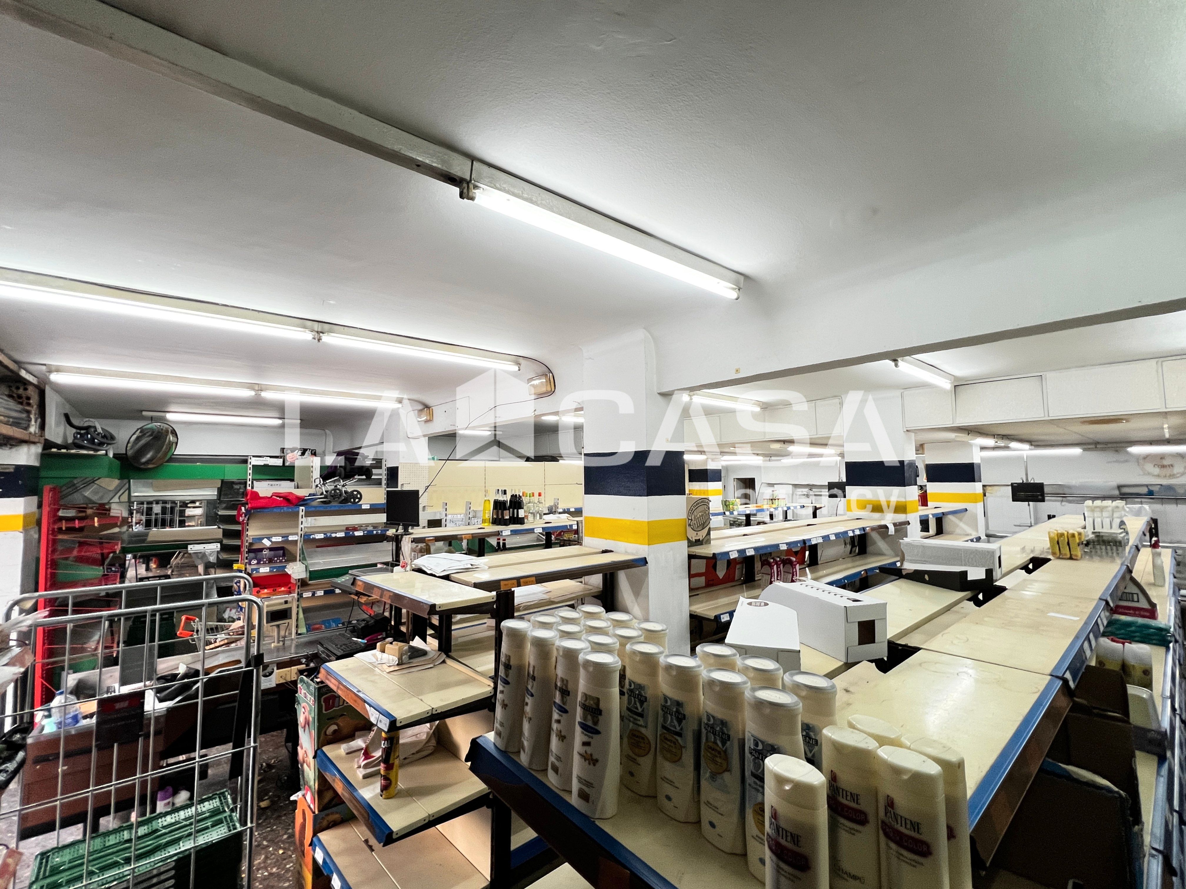 Local en venda en Badalona