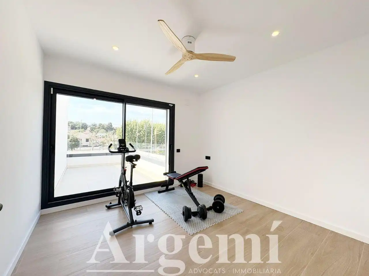 Habitación de Casa o chalet en venta en Santa Perpètua de Mogoda con Aire acondicionado, Jardín privado y Piscina