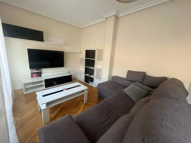 Living room of Flat for rent in Puertollano  with Air Conditioner, Heating and Parquet flooring