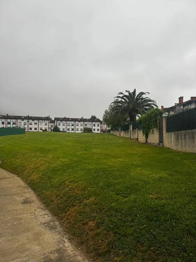 Casa o xalet en venda en Castro-Urdiales amb Calefacció, Jardí privat i Terrassa