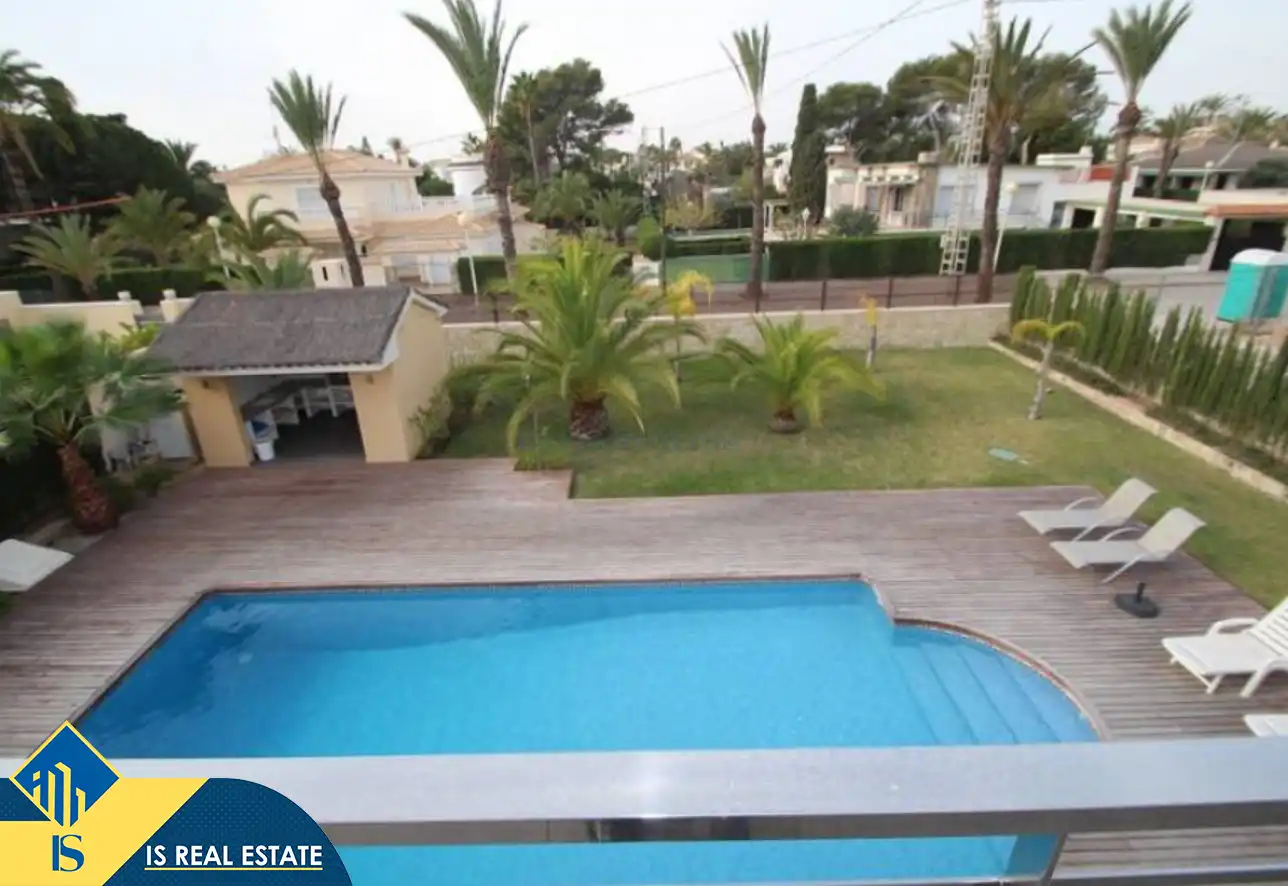 Piscina de Casa o chalet de alquiler en Orihuela con Aire acondicionado, Calefacción y Jardín privado