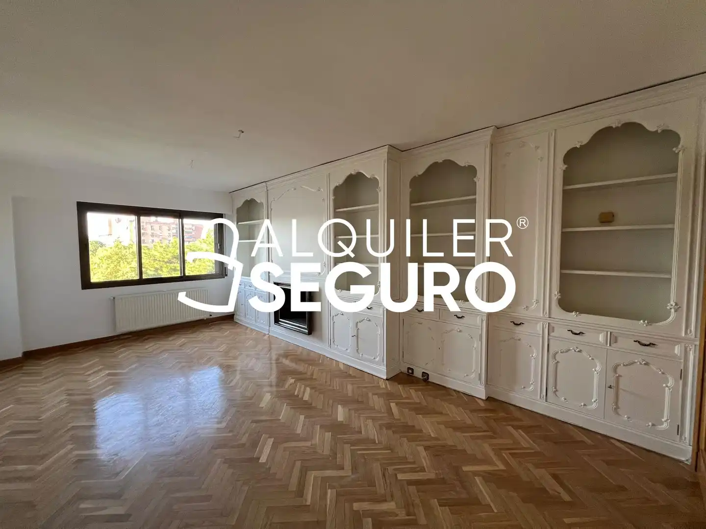 Sala de estar de Piso de alquiler en Fuencarral - El Pardo