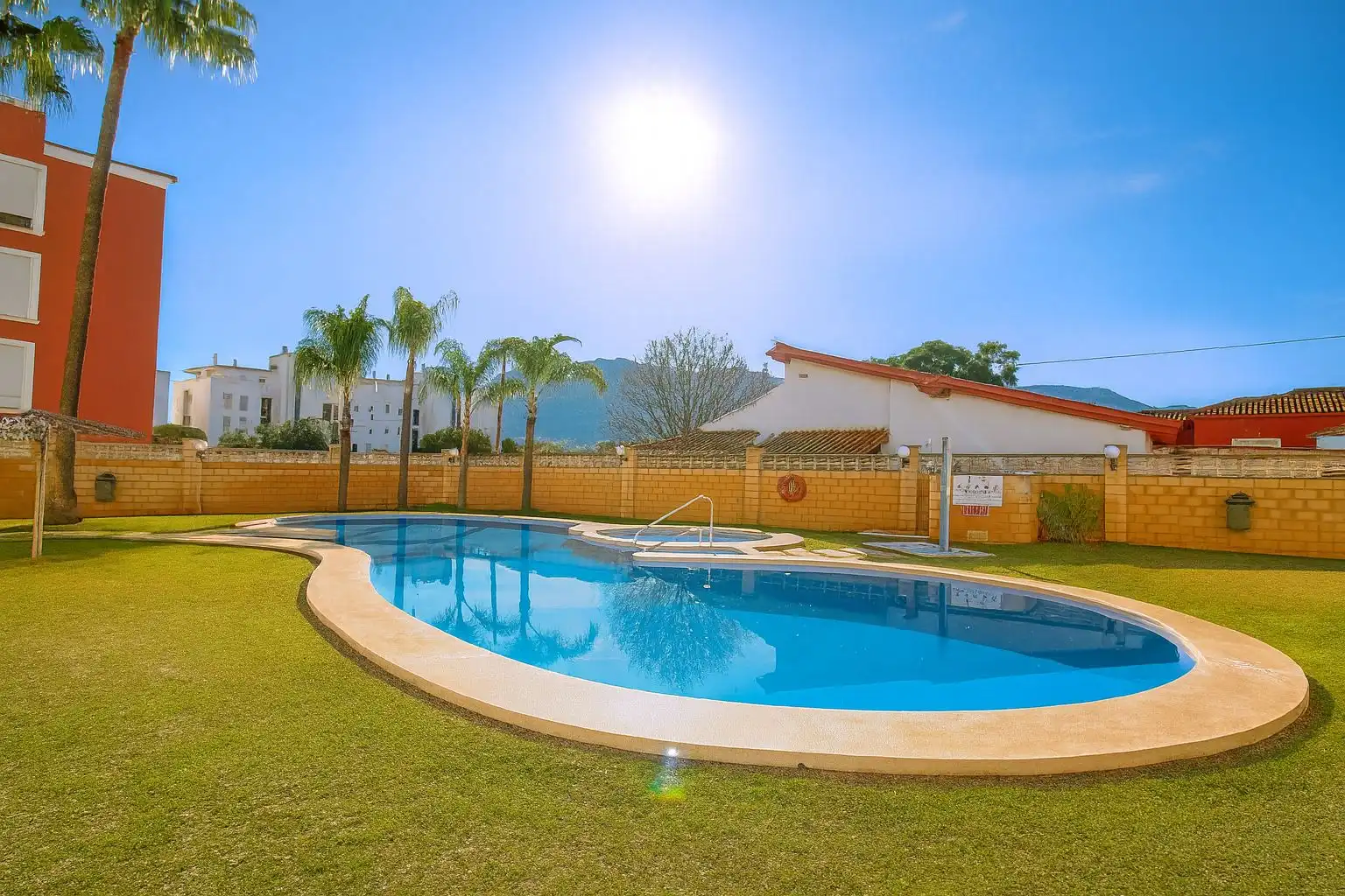 Apartamento con piscina en venta en Centro Urbano