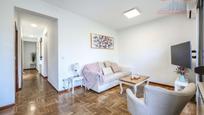 Living room of Flat to rent in  Madrid Capital  with Air Conditioner, Heating and Furnished