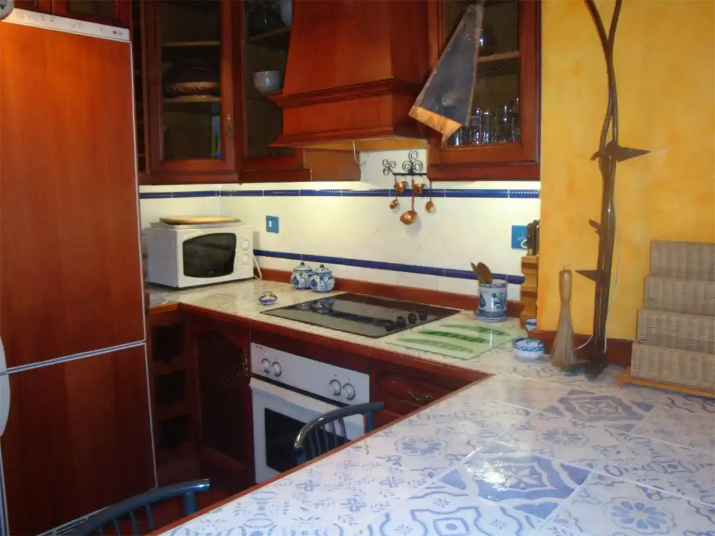 Cocina de Apartamento de alquiler en Granada con Parquet, Trastero y Amueblado