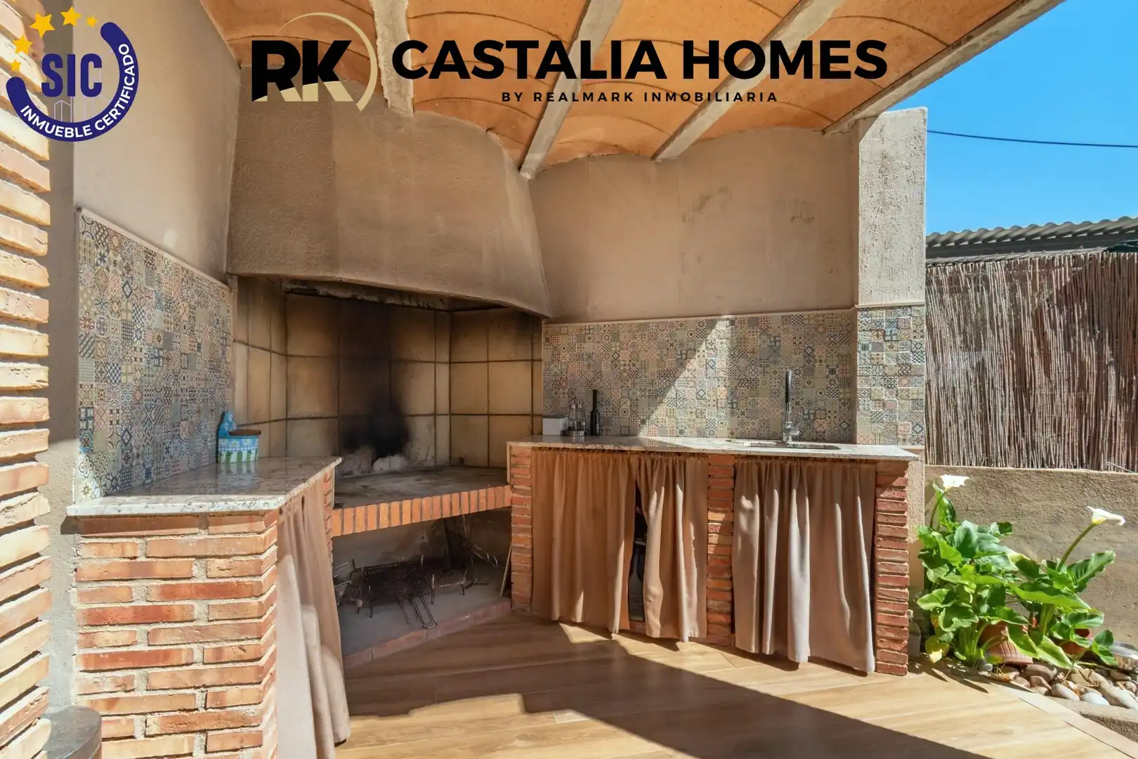 Terrassa de Casa o xalet en venda en Borriol amb Calefacció, Jardí privat i Piscina
