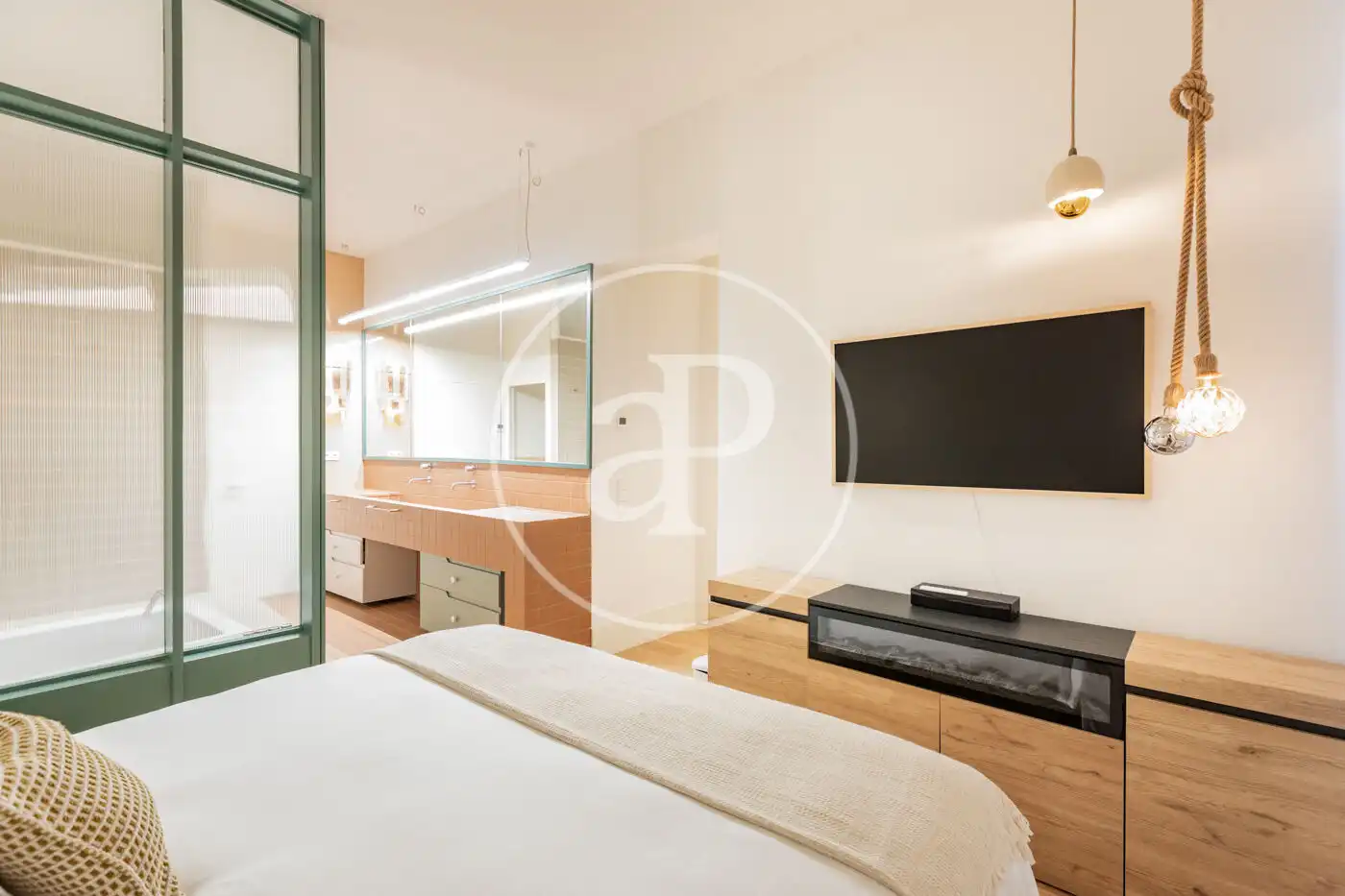 Schlafzimmer von Wohnung zur Miete in Madrid mit Klimaanlage, Heizung und Privatgarten
