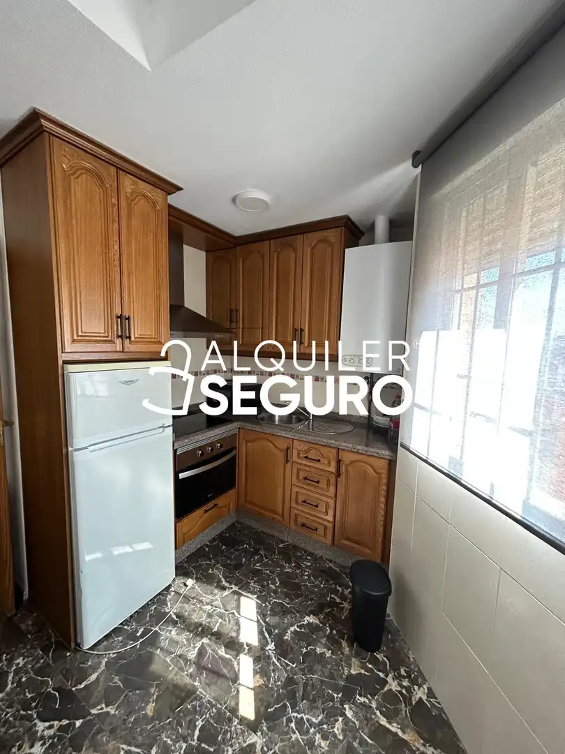 Flat for rent in de Ogijares, Avda. De los Ogíjares