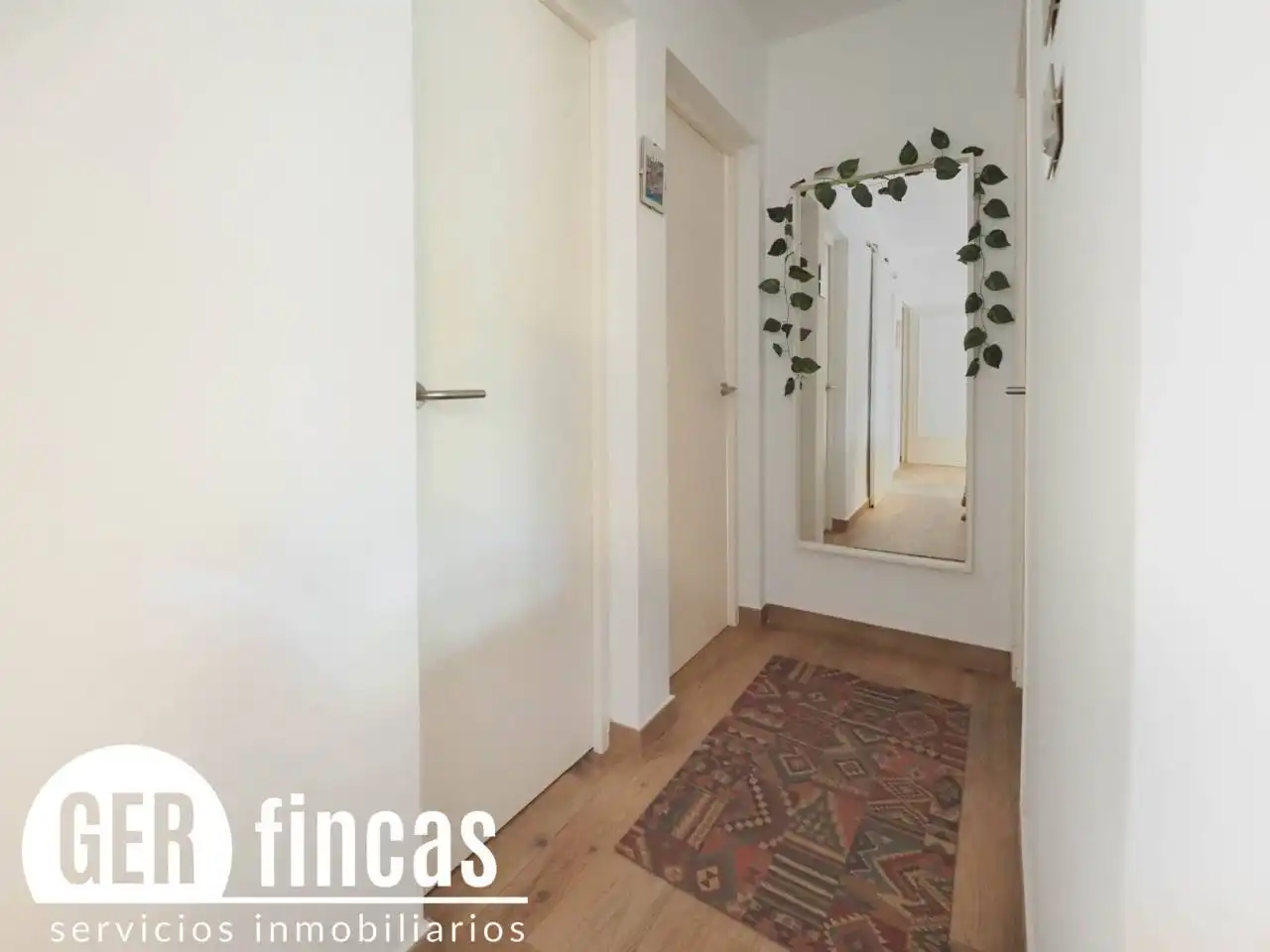 Flat for sale in Terrassa  with Alarm