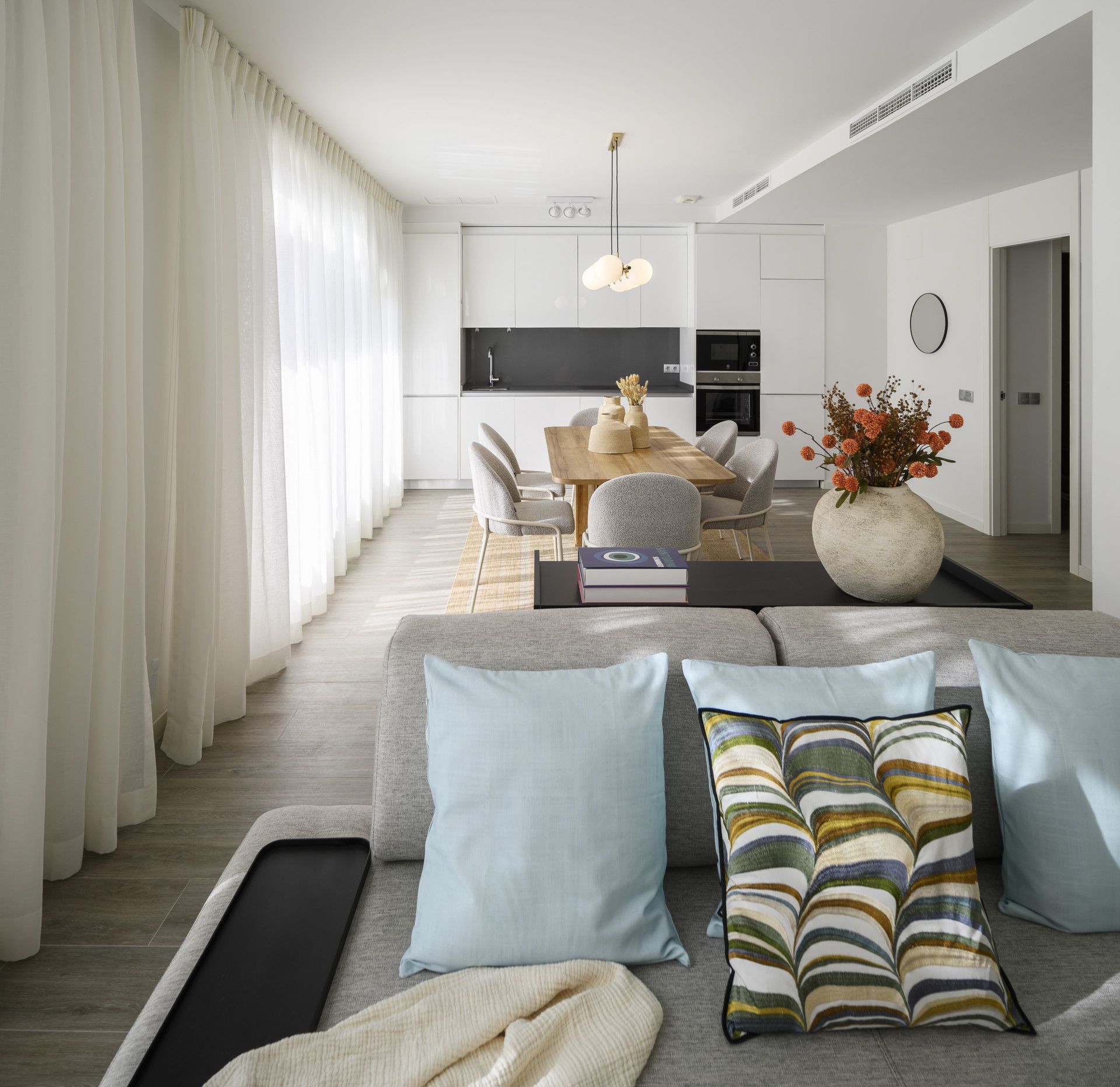 Living room of Attic to rent in Estepona  with Air Conditioner, Heating and Terrace