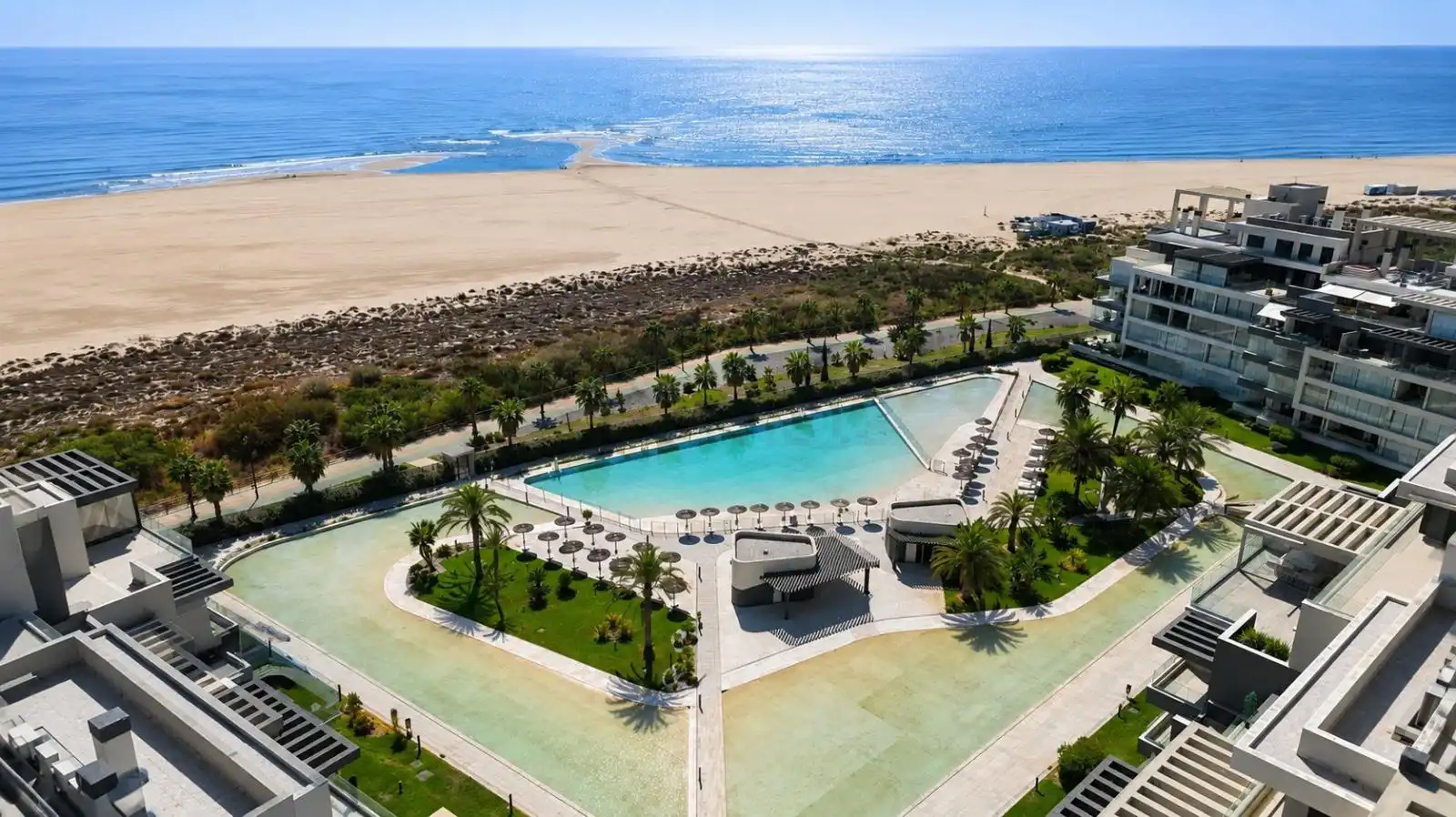 Piscina de Apartamento en venta en Ayamonte con Aire acondicionado, Calefacción y Jardín privado