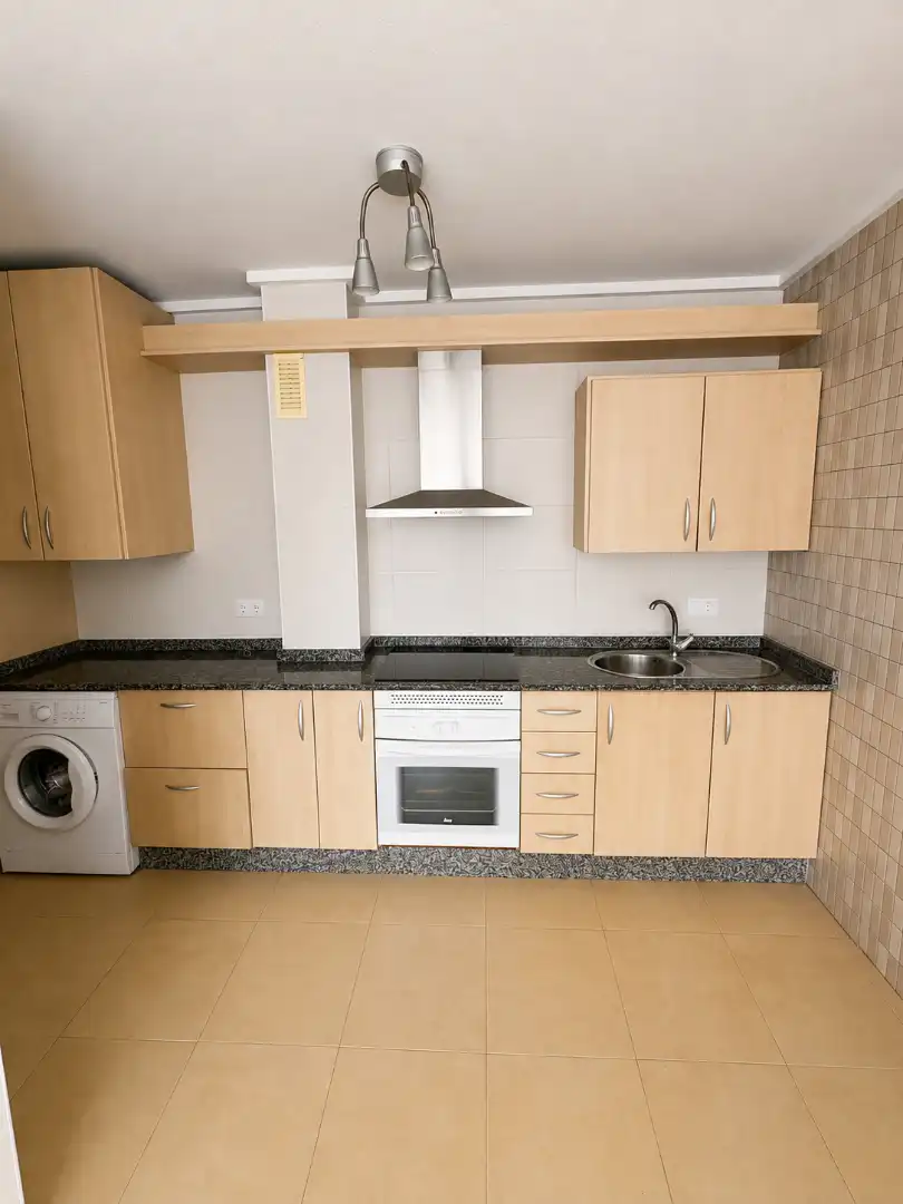 Cocina de Piso en venta en Totana con Amueblado, Lavadora y Internet