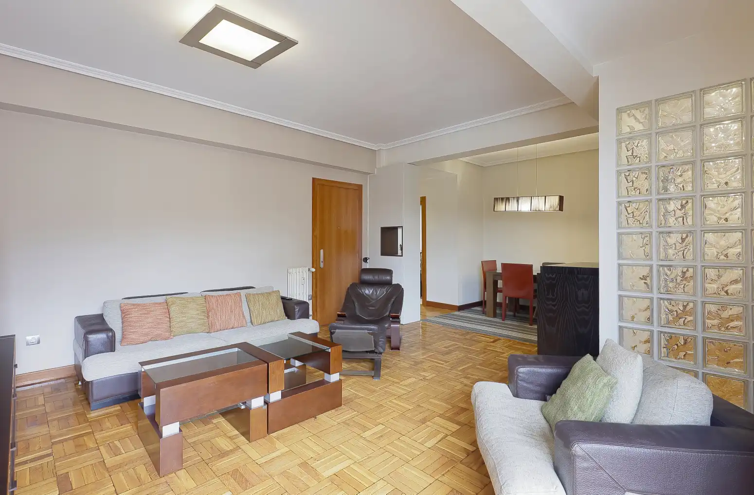 Living room of Flat for sale in Gijón   with Heating, Parquet flooring and Terrace