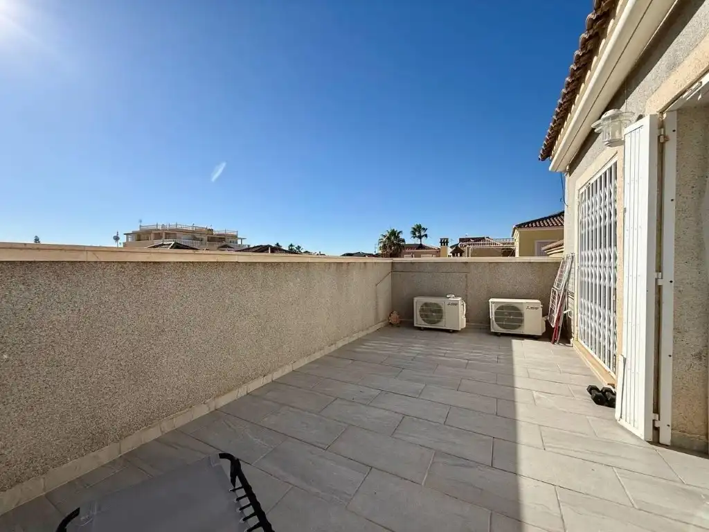 House with pool for sale in Calle Limon-Citrus, imagen 36