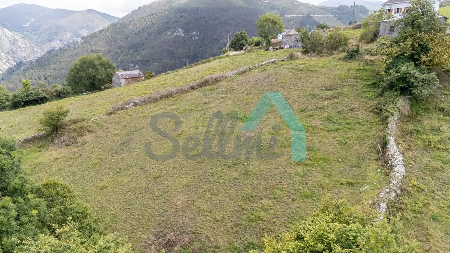 Houses for sale in La Cadorna, Valdés - Luarca