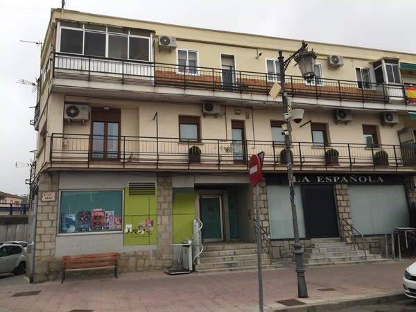Local comercial en Alquiler en C/ Real en El Molar (Madrid)