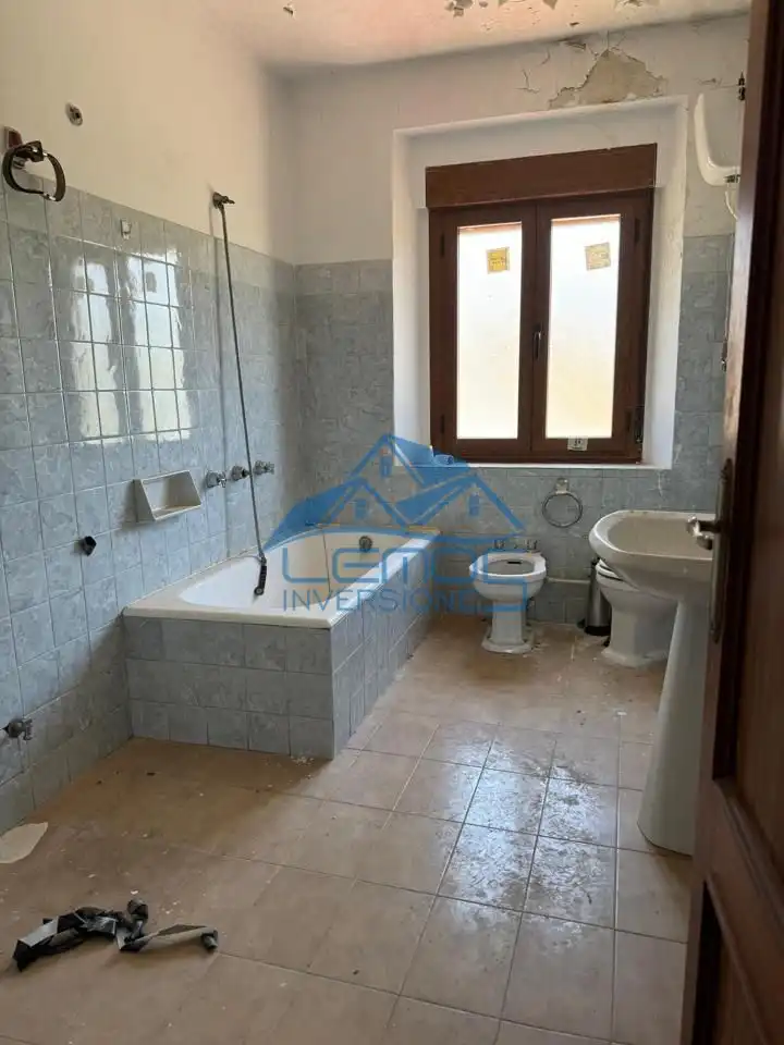 Houses for sale in Santa Teresa De Jesús, Boñar