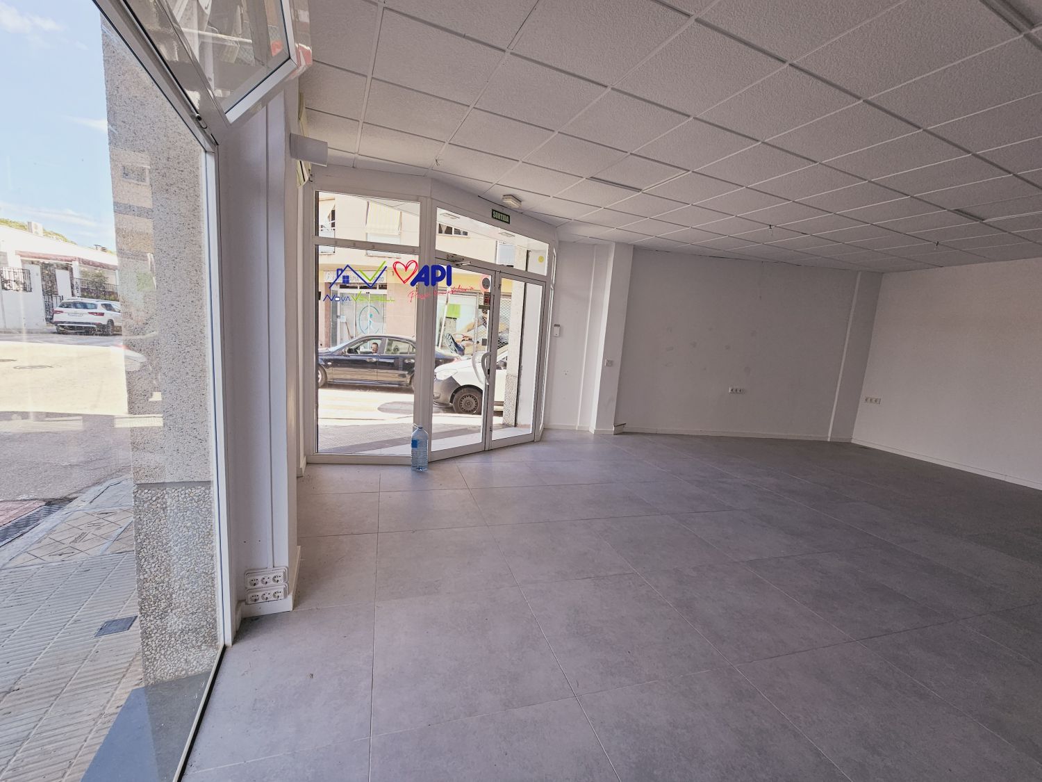 Premises for sale in El Vendrell  with Air Conditioner