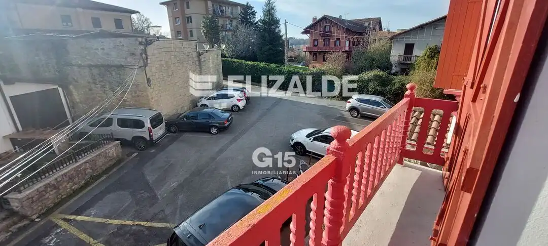 Parking de Piso en venta en Errenteria con Calefacción, Jardín privado y Balcón