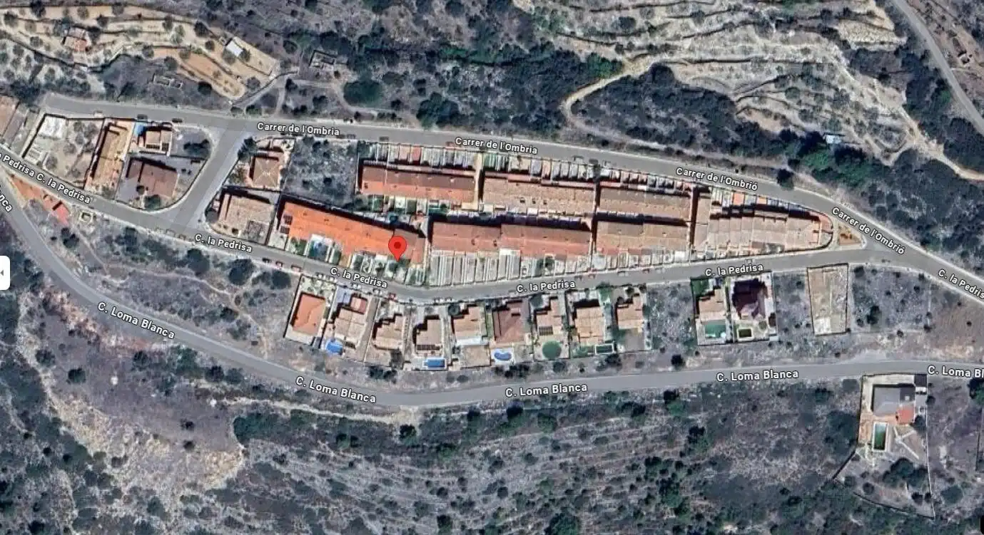 Vista exterior de Casa adosada en venda en Costur amb Terrassa