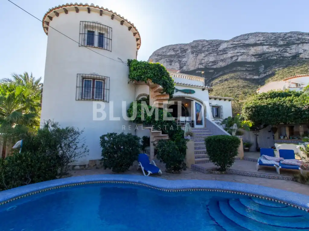 Houses for sale in Calle Plataner, El Montgó