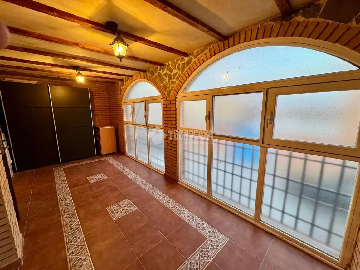 Casa adosada en venta en Yepes
