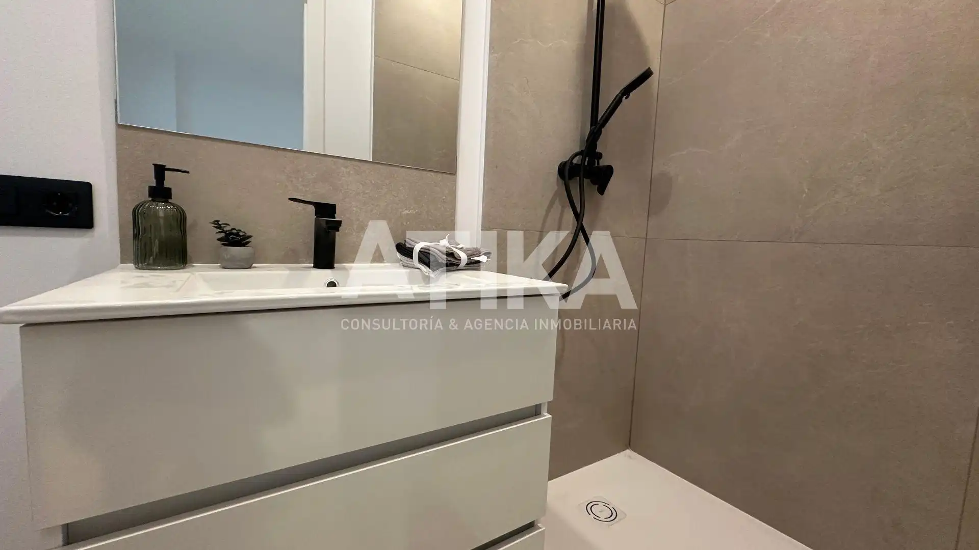 Baño de Piso en venta en Sant Rafael 