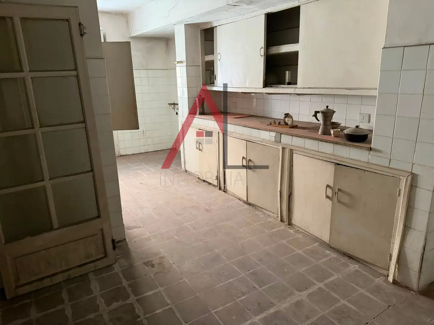 Cuina de Finca rústica en venda en Sevilla amb Balcó