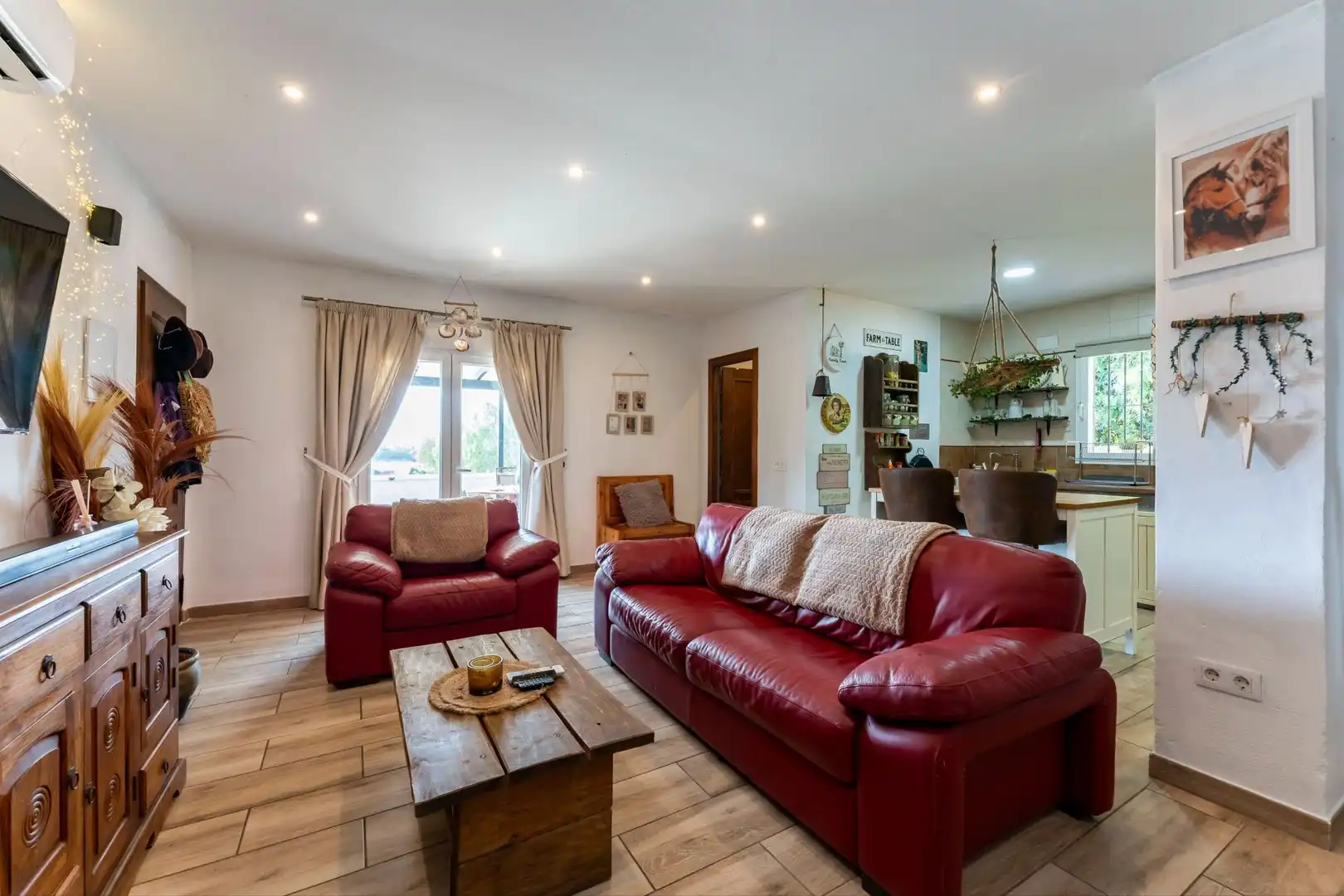 Sala de estar de Finca rústica en venta en Cártama con Aire acondicionado y Trastero